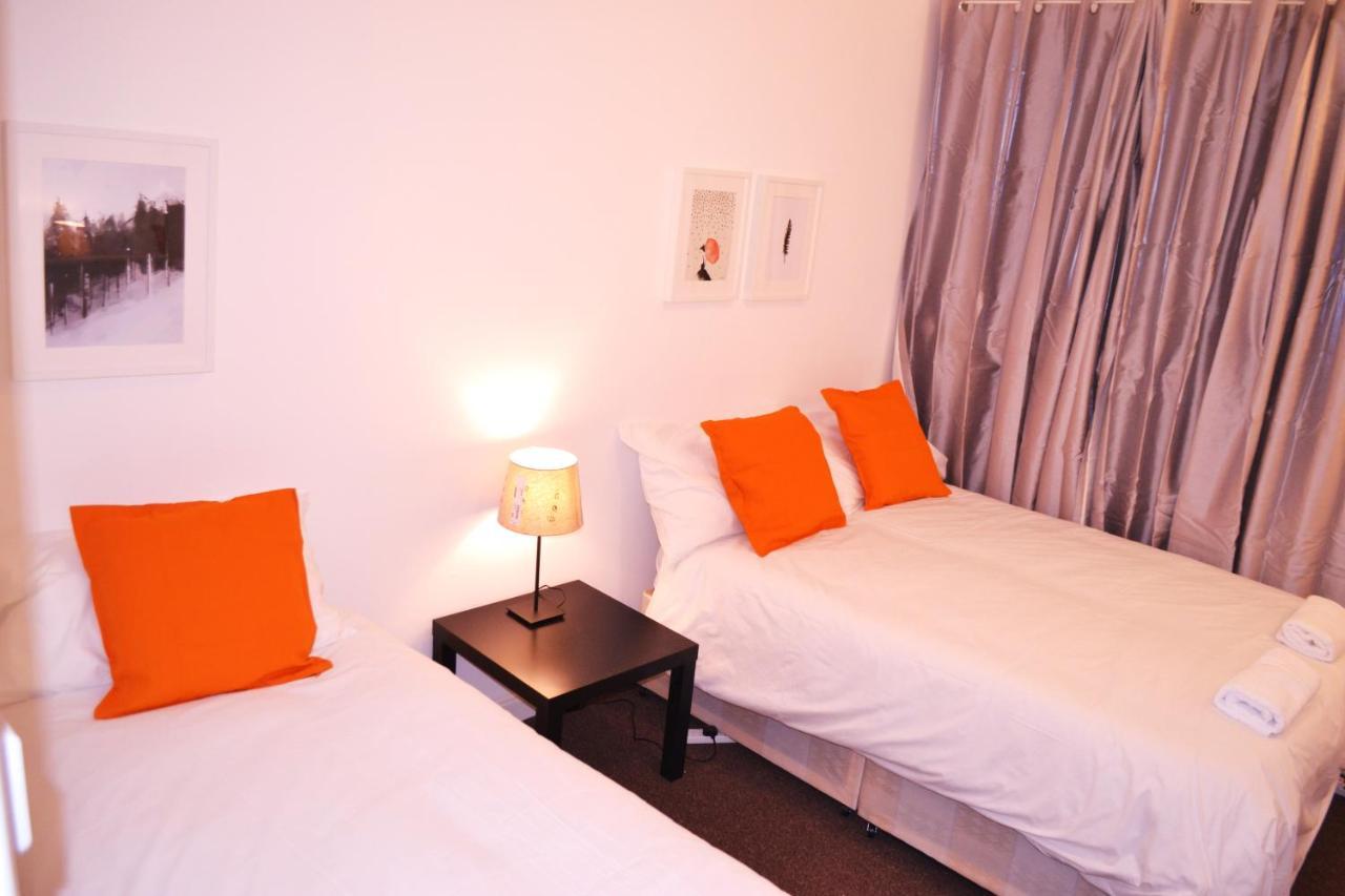 The Lion Head Hotel London Eksteriør billede